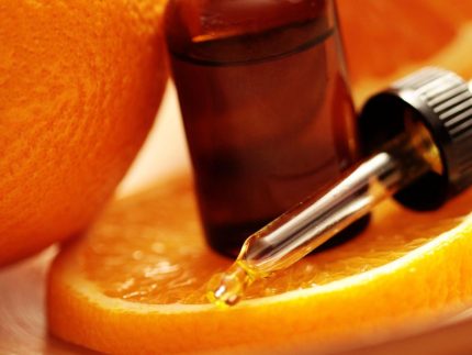 SWEET ORANGE ESSENTIAL OIL